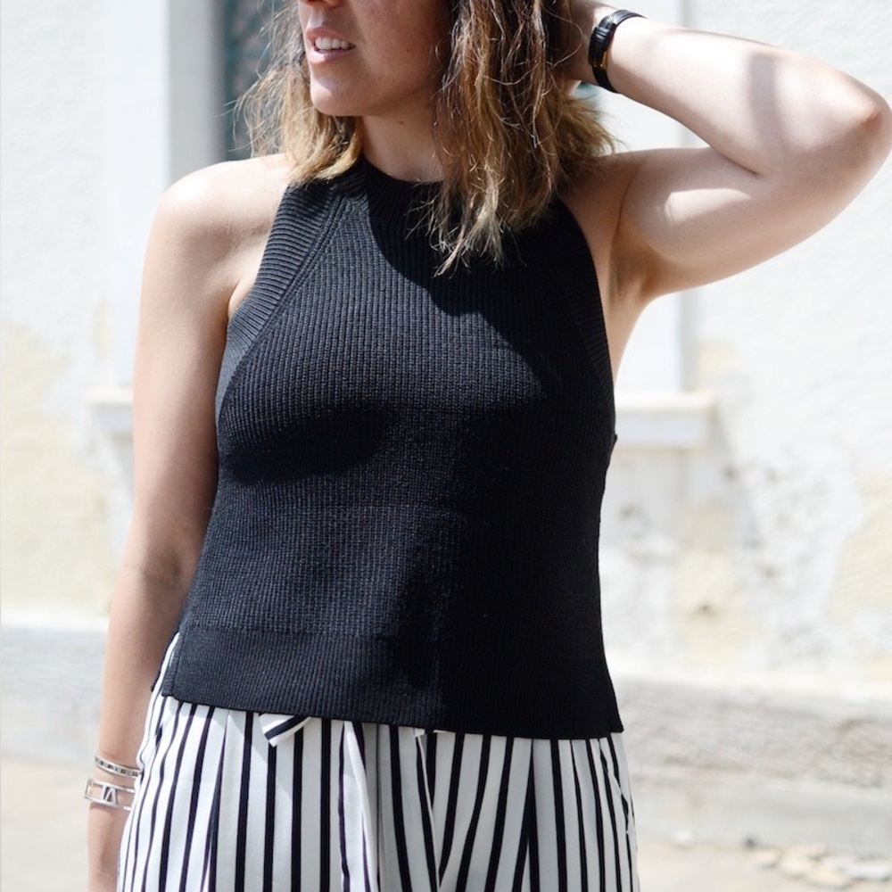 Aritzia Wilfred Crevier Knit Sleeveless Top in black size Small